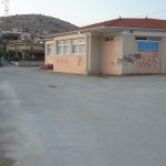 Καθαρισμός χώρων έξω από τα σχολεία, από τον Δήμο Χαλκιδέων