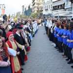 Εντυπωσιακή προσέλευση κόσμου στην έναρξη των αποκριάτικων εκδηλώσεων
