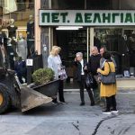 Τοποθέτηση καλλωπιστικών φυτών σε πεζόδρομους του Δήμου Χαλκιδέων